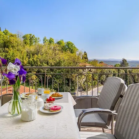Light Summer With A Swimming Pool Apartment